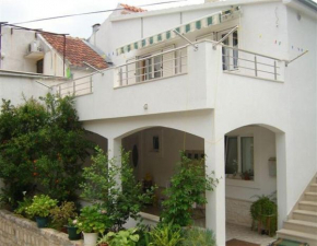 Apartments Zoki